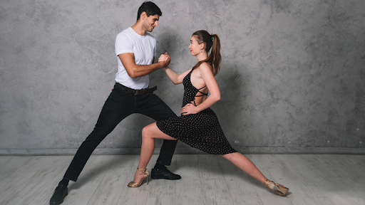 5 Easy Ways to Find the Right Salsa Dance Partner